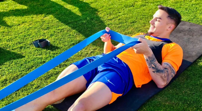 半岛体育-唯一新外援将是最大变数？阿尔瓦罗：费莱尼让我了解泰山|泰山队|山东泰山|马罗亚内·费莱尼|上海|佩德罗-阿尔瓦罗_新浪体育_新浪新闻