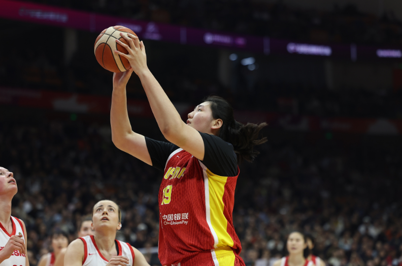 半岛体育APP-张子宇仅4分最差一场？韩旭5中5携李月汝复苏 三塔仍是赢球保障